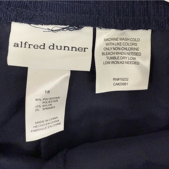 NEW Alfred Dunner Corduroy Pants Comfort Elastic Waist 18 Regular Length Navy - Picture 5 of 8